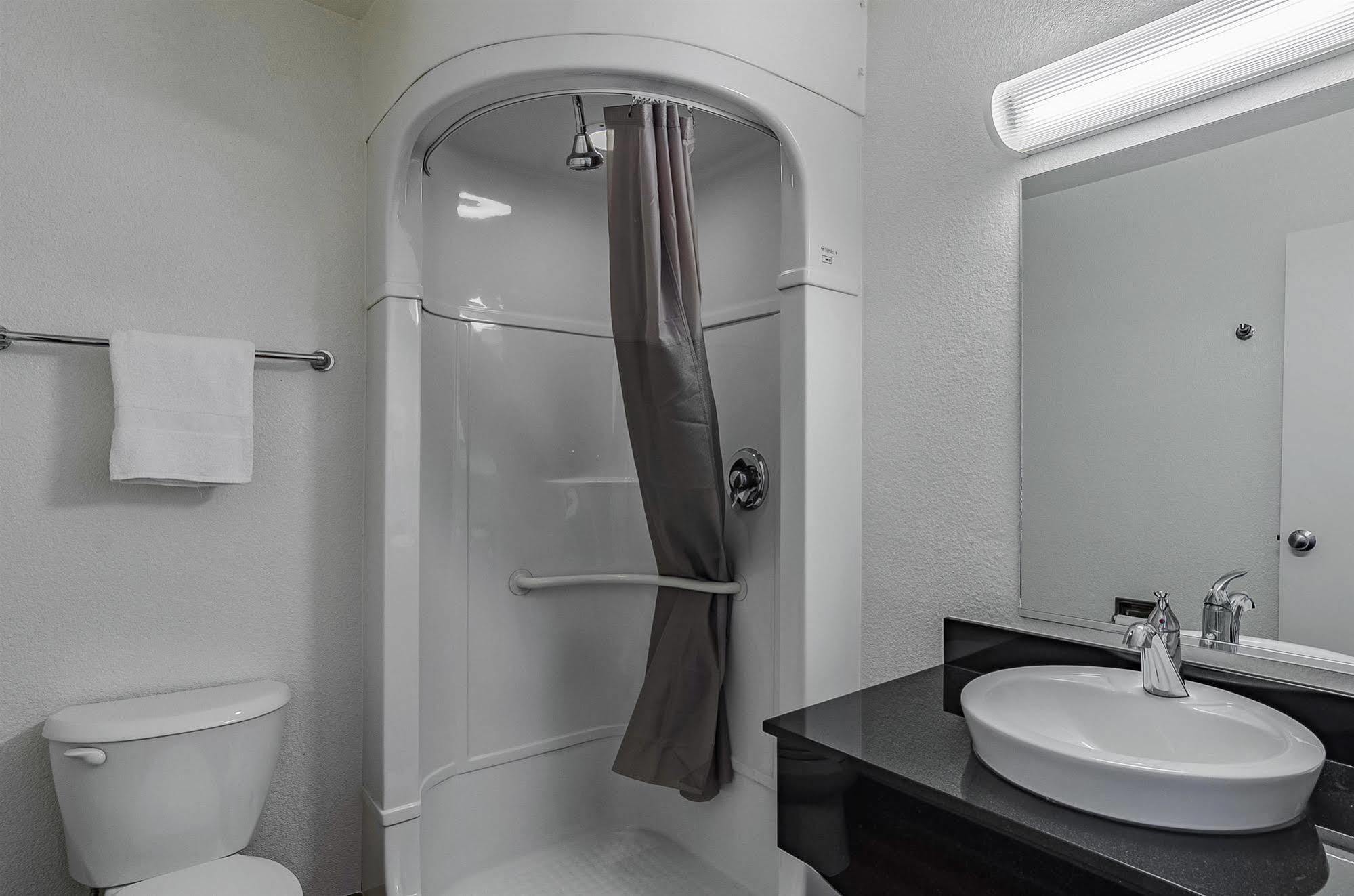 Park Inn By Radisson, Cheyenne Ngoại thất bức ảnh